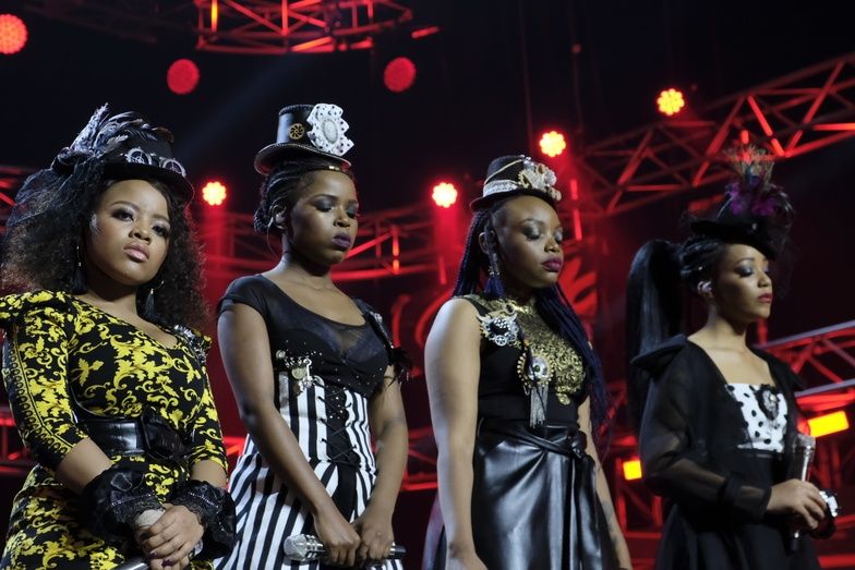 The Top 7's sizzling show stopper night! - Idols SA